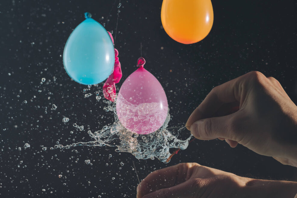 Popping water balloon / highspeed image